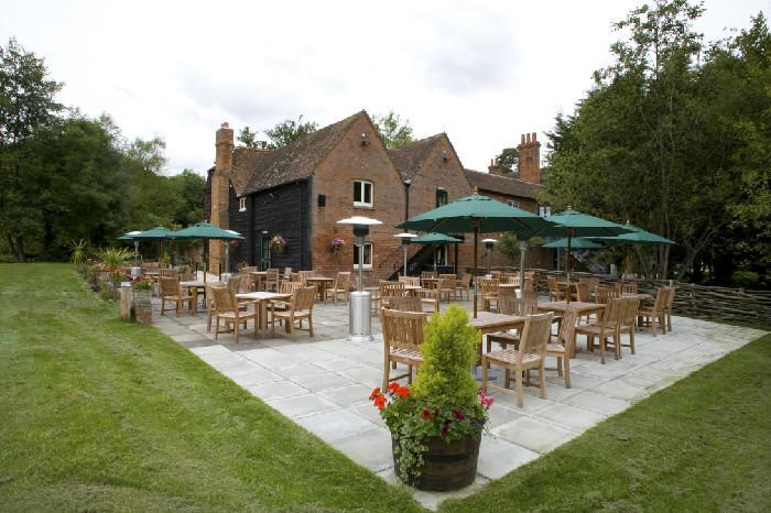Bartons Mill Pub And Dining Hotel Basingstoke Exterior photo
